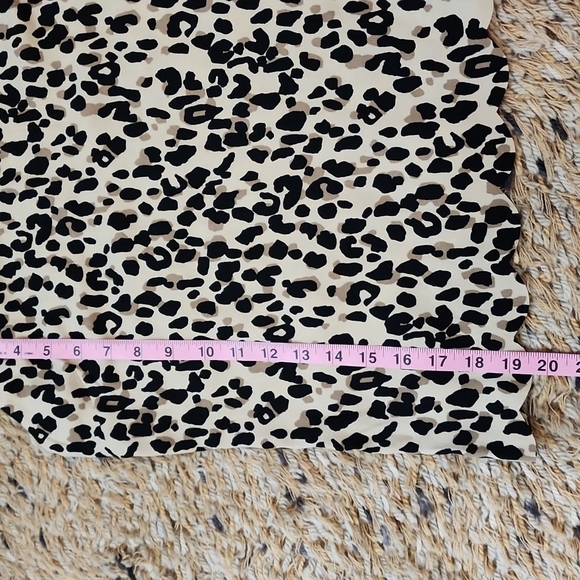 Halogen small tan abstract animal print scallop design top - Picture 6 of 6